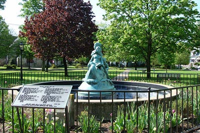 Wynken, Blynken, and Nod statue located on the town's green is one of Wellsboro's signature symbols.