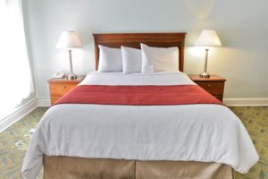 Historic Penn Wells Hotel Queen Room