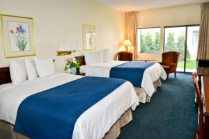 Penn Wells Lodge Double Queen Room